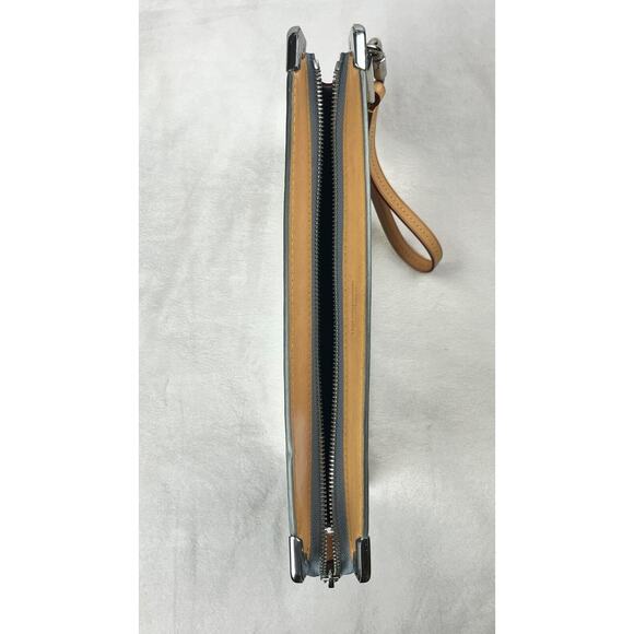 Louis Vuitton x Abloh Silver Monogram (Mirror Trunk) Pouchette Clutch Bag 2021 - Picture 5 of 16